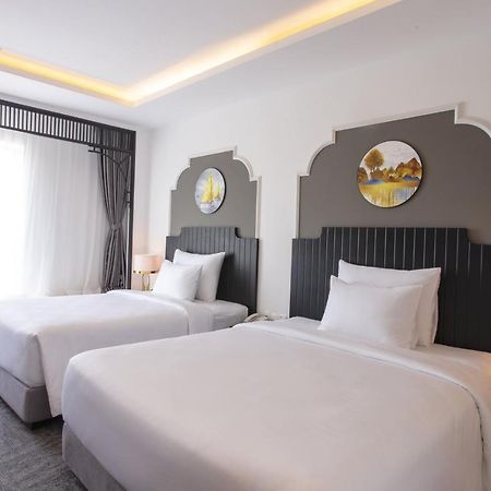 Phu Yen Everyday Hotel ตวีฮหว่า ภายนอก รูปภาพ
