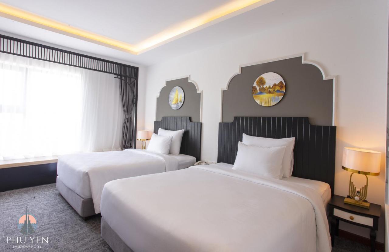 Phu Yen Everyday Hotel ตวีฮหว่า ภายนอก รูปภาพ