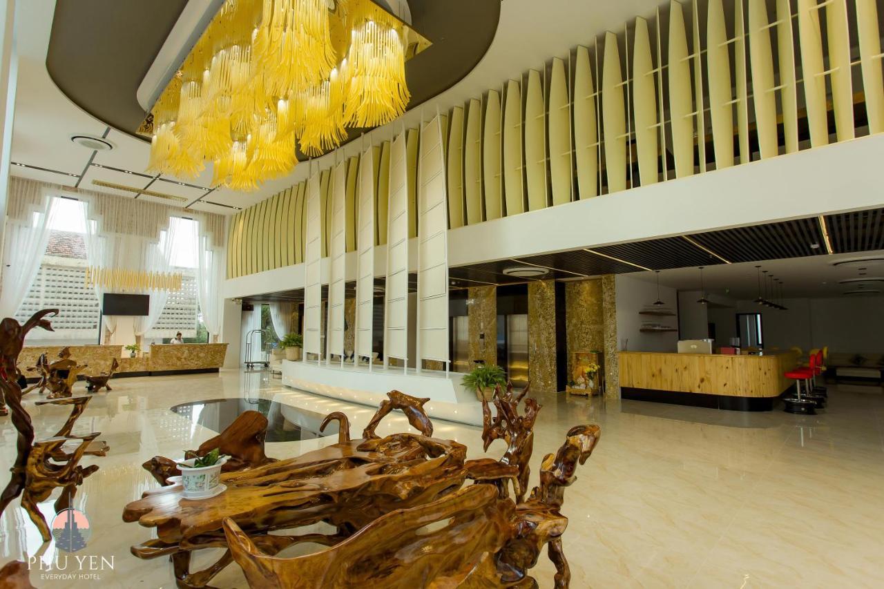 Phu Yen Everyday Hotel ตวีฮหว่า ภายนอก รูปภาพ