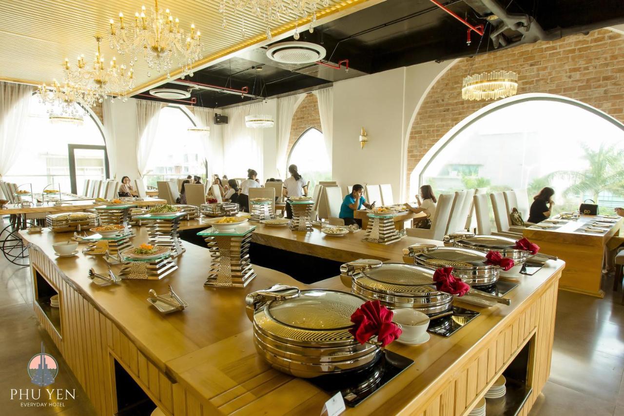 Phu Yen Everyday Hotel ตวีฮหว่า ภายนอก รูปภาพ
