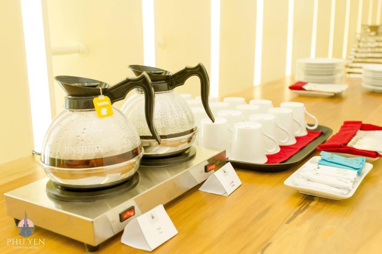 Phu Yen Everyday Hotel ตวีฮหว่า ภายนอก รูปภาพ