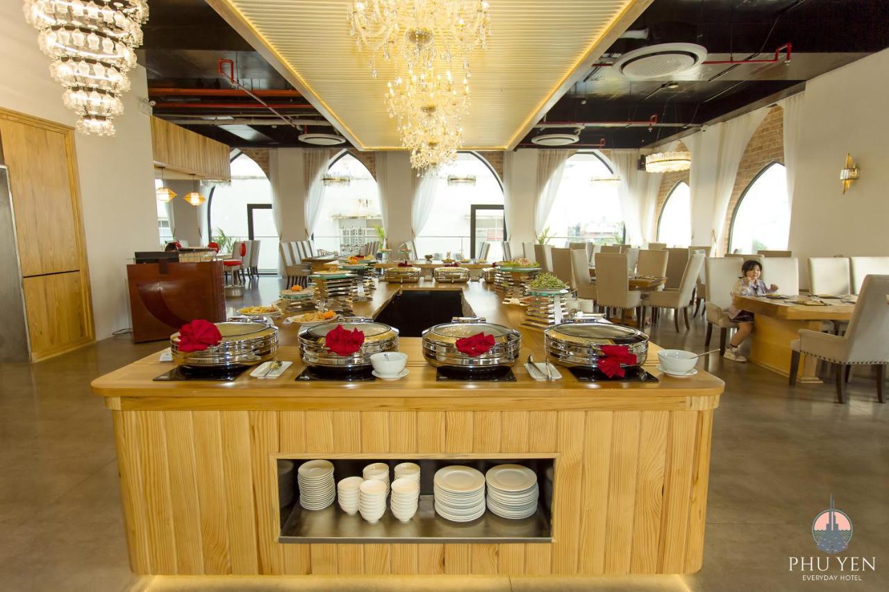 Phu Yen Everyday Hotel ตวีฮหว่า ภายนอก รูปภาพ