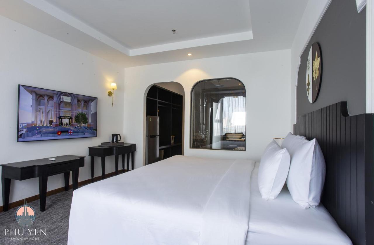 Phu Yen Everyday Hotel ตวีฮหว่า ภายนอก รูปภาพ